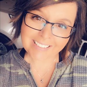 Meet your Posher, Corinne